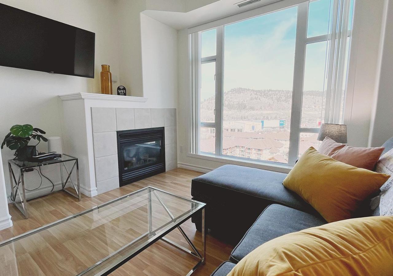 Downtown Waterfront Kelowna Oasis Newly Renovated 2Bed 2Bath Apartment Ngoại thất bức ảnh