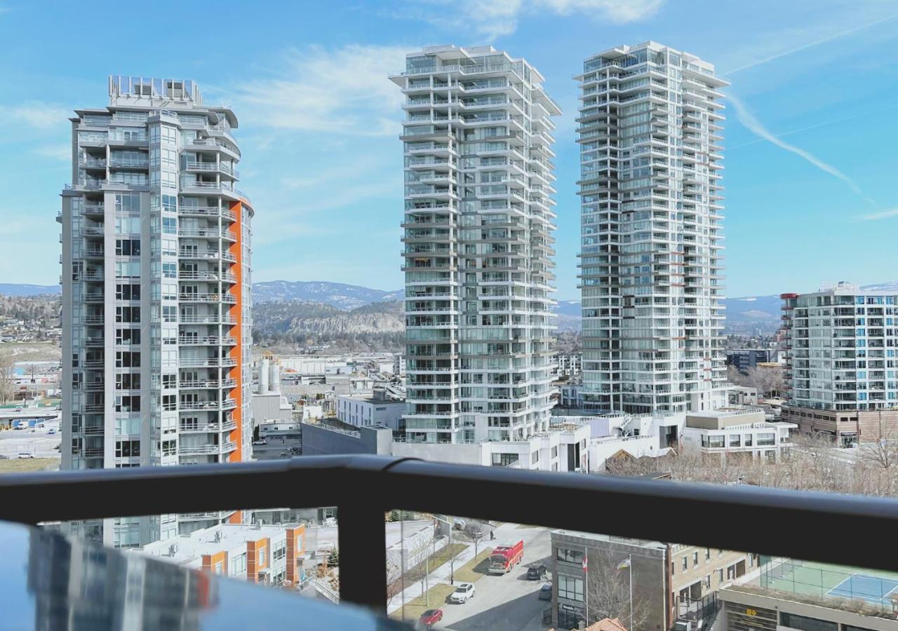 Downtown Waterfront Kelowna Oasis Newly Renovated 2Bed 2Bath Apartment Ngoại thất bức ảnh