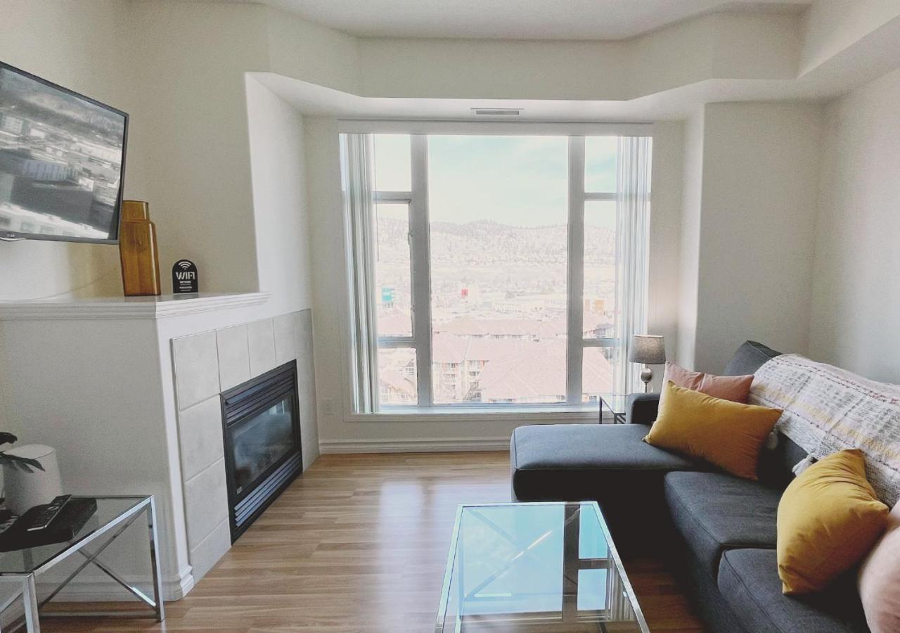 Downtown Waterfront Kelowna Oasis Newly Renovated 2Bed 2Bath Apartment Ngoại thất bức ảnh